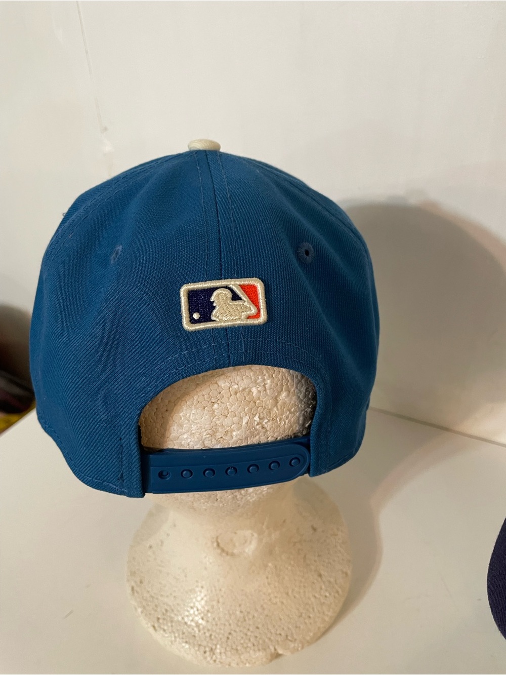 Milwaukee Brewers Hats - Picture 4 of 11